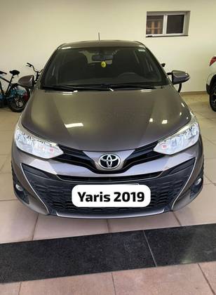 TOYOTA YARIS 1.3 16V FLEX XL PLUS TECH MULTIDRIVE TOYOTA YARIS 1.3 16V FLEX XL PLUS TECH MULTIDRIVE
